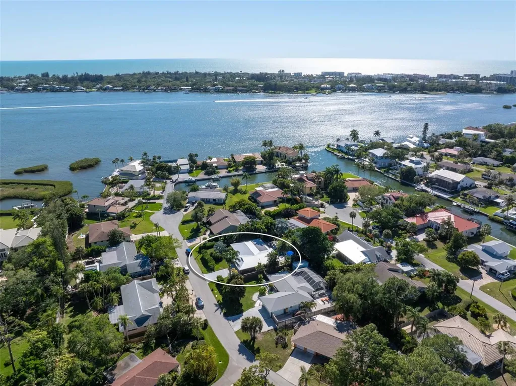 1729 Baywood Way Sarasota FL 34231