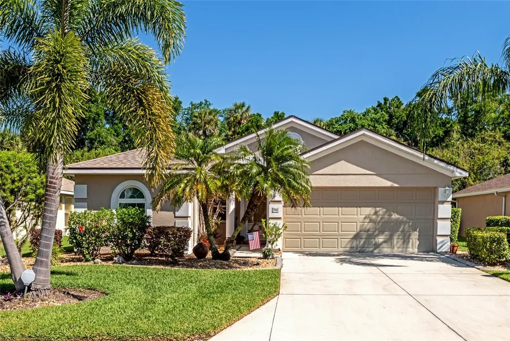 7915 Charing Cross Way Palmetto FL 34221