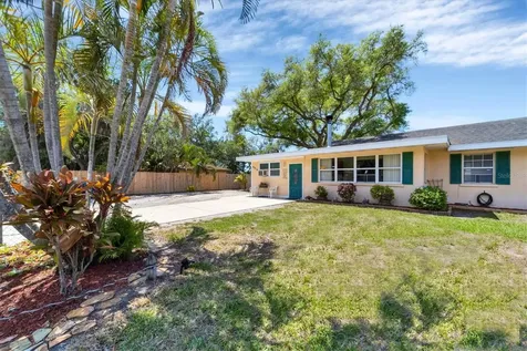 4916 9th Street Ct E Bradenton FL 34203