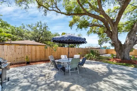 4916 9th Street Ct E Bradenton FL 34203