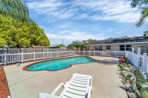 4916 9th Street Ct E Bradenton FL 34203