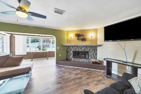 4916 9th Street Ct E Bradenton FL 34203