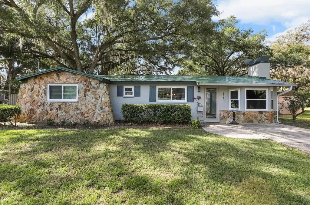 9005 Esthel Road Tampa FL 33637