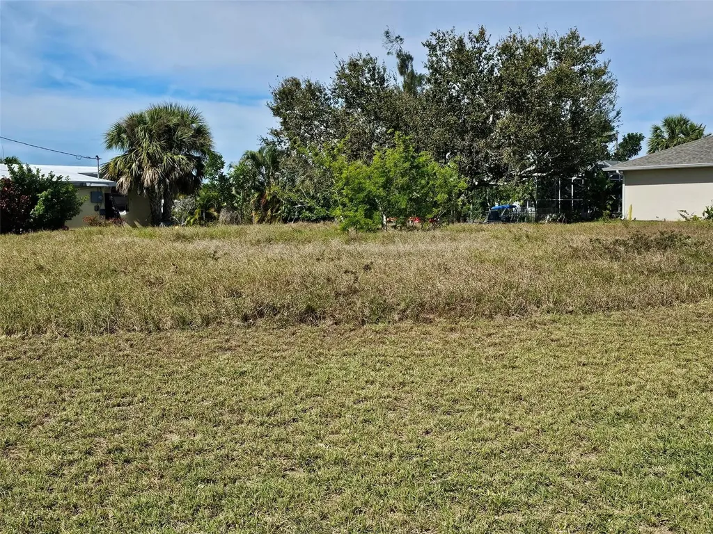 101 Palmetto Circle NE Port Charlotte FL 33952