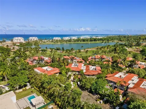 32 Green Villas Drive Dorado PR 00646