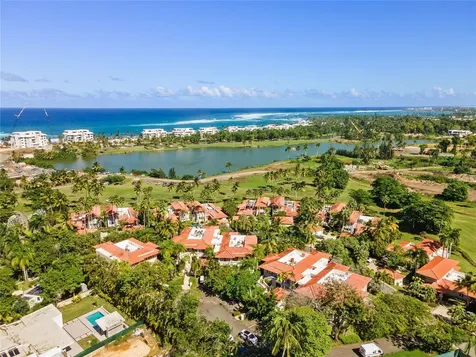 32 Green Villas Drive Dorado PR 00646