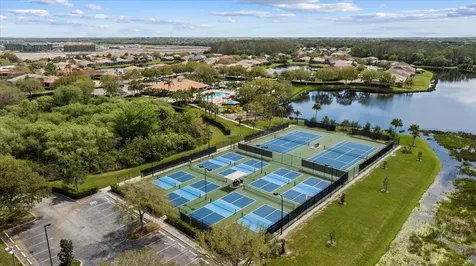 9077 Willowbrook Circle Bradenton FL 34212
