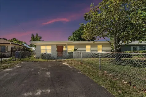 3810 W Pearl Avenue Tampa FL 33611