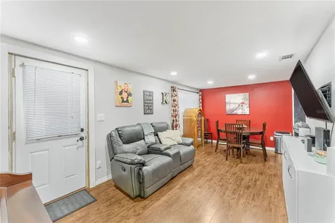 3810 W Pearl Avenue Tampa FL 33611