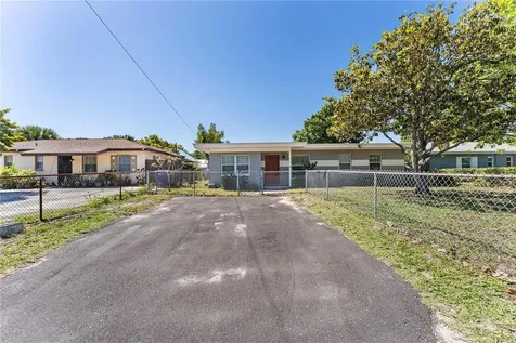 3810 W Pearl Avenue Tampa FL 33611