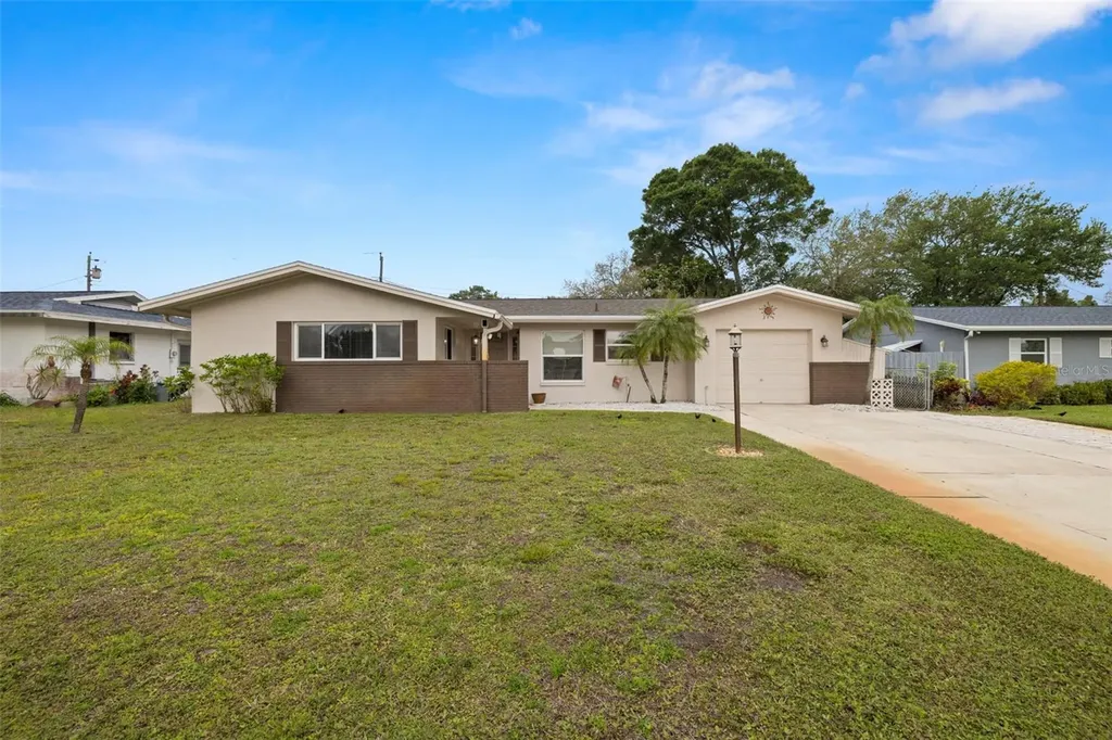 8428 121st Street Seminole FL 33772