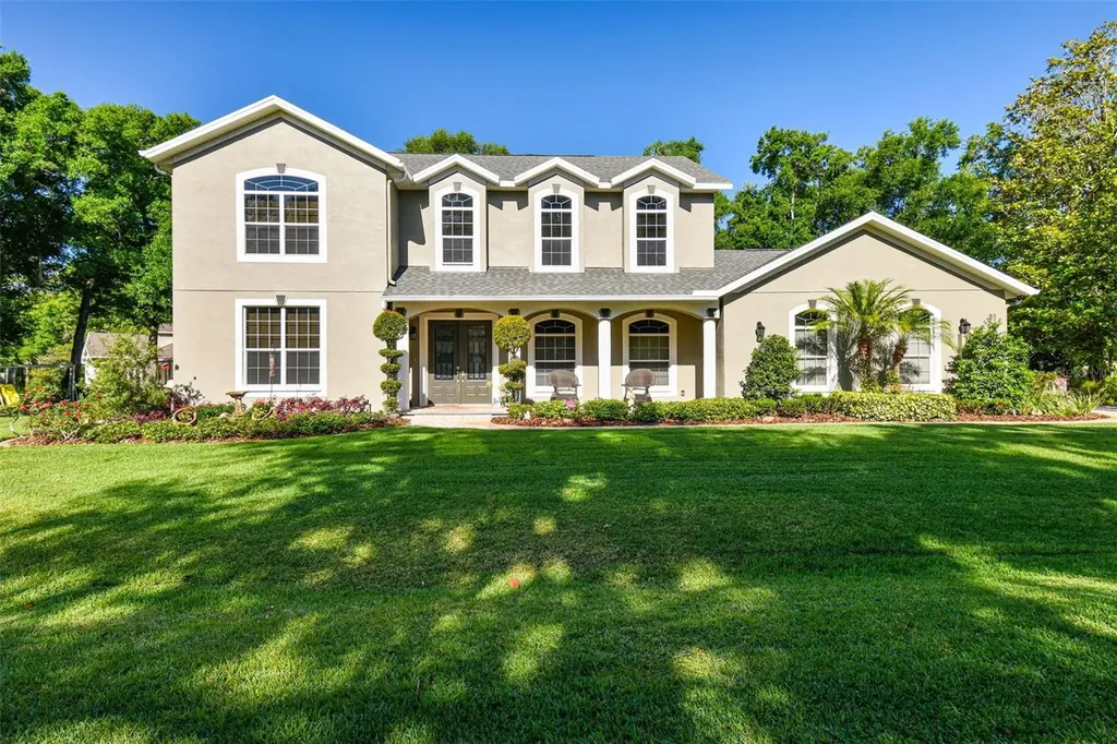 16706 Lake Eveland Place Lutz FL 33558
