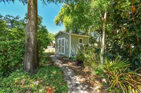 16706 Lake Eveland Place Lutz FL 33558