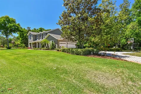 16706 Lake Eveland Place Lutz FL 33558