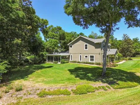 16706 Lake Eveland Place Lutz FL 33558