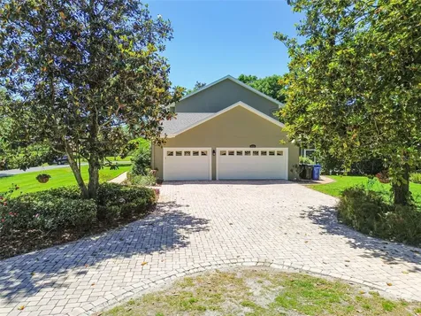 16706 Lake Eveland Place Lutz FL 33558