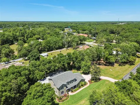 16706 Lake Eveland Place Lutz FL 33558
