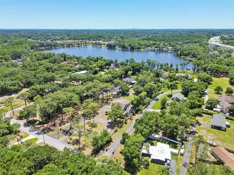 16706 Lake Eveland Place Lutz FL 33558