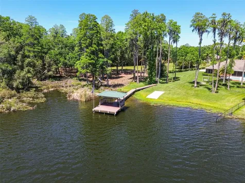 16706 Lake Eveland Place Lutz FL 33558