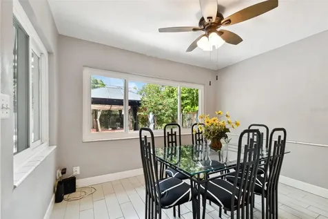 761 62nd Avenue N St Petersburg FL 33702