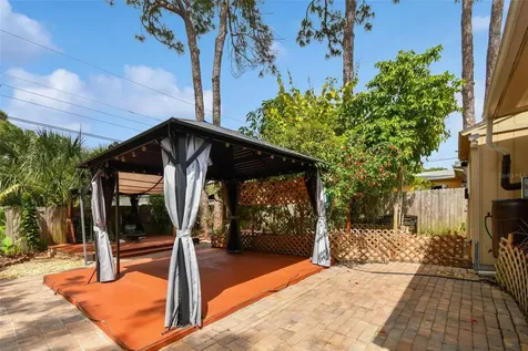 761 62nd Avenue N St Petersburg FL 33702