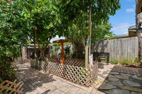 761 62nd Avenue N St Petersburg FL 33702