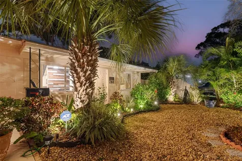761 62nd Avenue N St Petersburg FL 33702