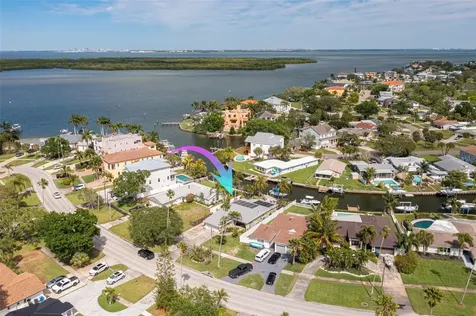 5623 Bayou Grande Boulevard NE St Petersburg FL 33703
