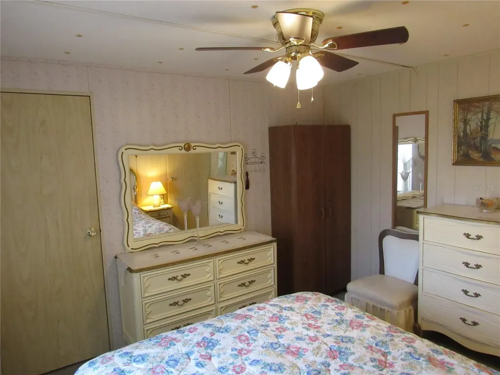 37241 Cora Avenue Zephyrhills FL 33542