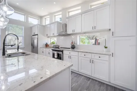 2905 W Paxton Avenue Tampa FL 33611