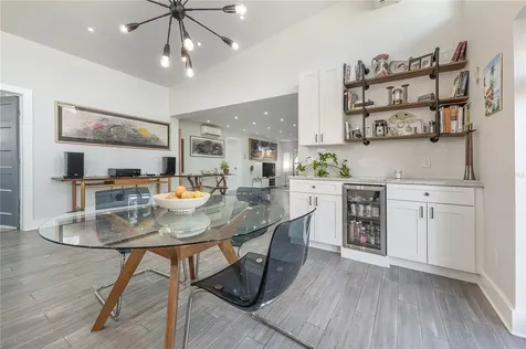 2905 W Paxton Avenue Tampa FL 33611