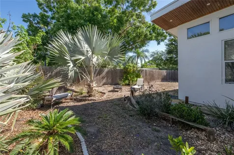 2905 W Paxton Avenue Tampa FL 33611