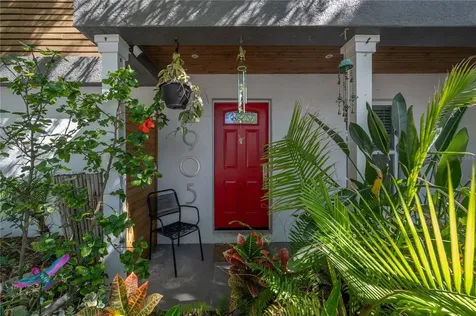 2905 W Paxton Avenue Tampa FL 33611