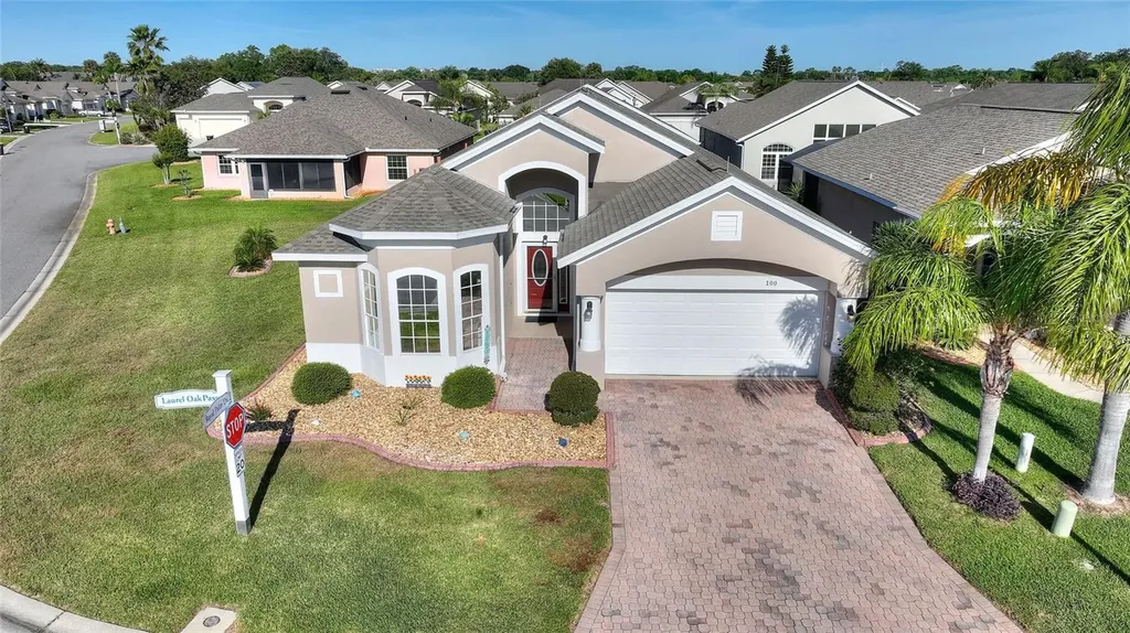 100 Laurel Oak Pass Davenport FL 33837