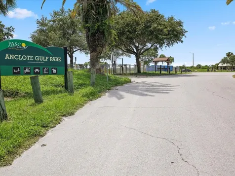 3301 Primrose Drive Holiday FL 34691