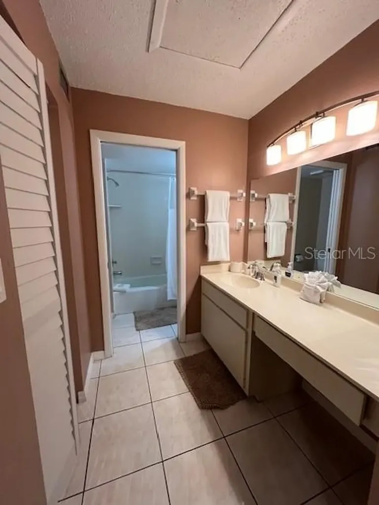 7205 Curtiss Avenue Sarasota FL 34231
