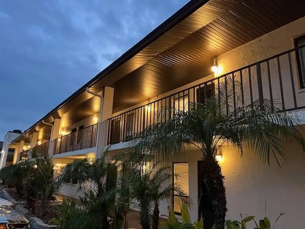 7205 Curtiss Avenue Sarasota FL 34231