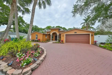 5418 Bayou Grande Boulevard NE St Petersburg FL 33703