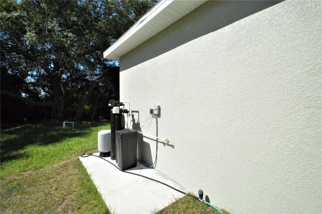 8233 Givlic Lane North Port FL 34287