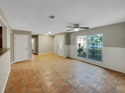 179 Poinsettia Drive Kissimmee FL 34743
