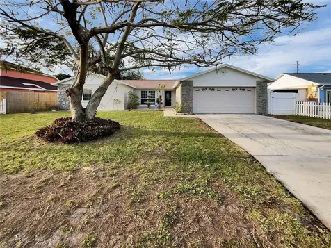 179 Poinsettia Drive Kissimmee FL 34743
