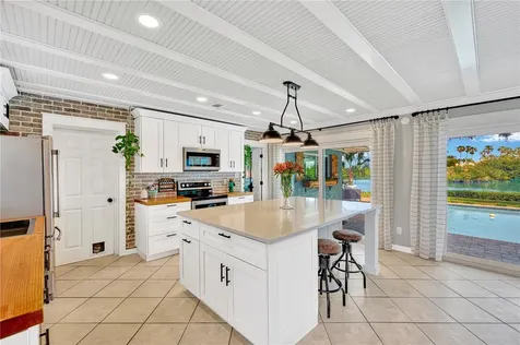 407 Country Club Drive Oldsmar FL 34677