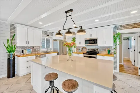 407 Country Club Drive Oldsmar FL 34677