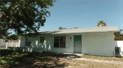 2702 38th Street W Bradenton FL 34205