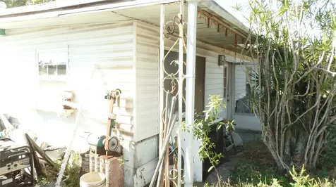 2702 38th Street W Bradenton FL 34205