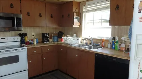 2702 38th Street W Bradenton FL 34205