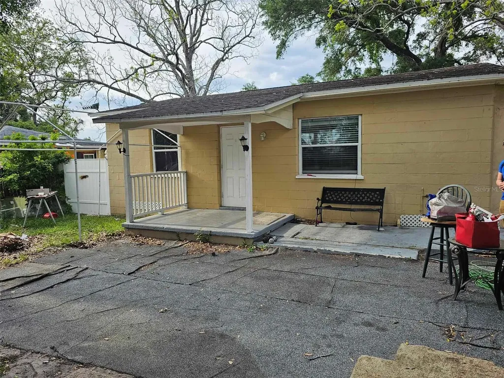 704 E Wilma Street Tampa FL 33612