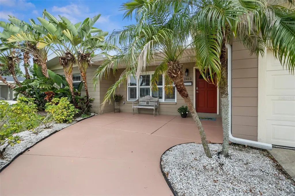 2462 67th Avenue S St Petersburg FL 33712