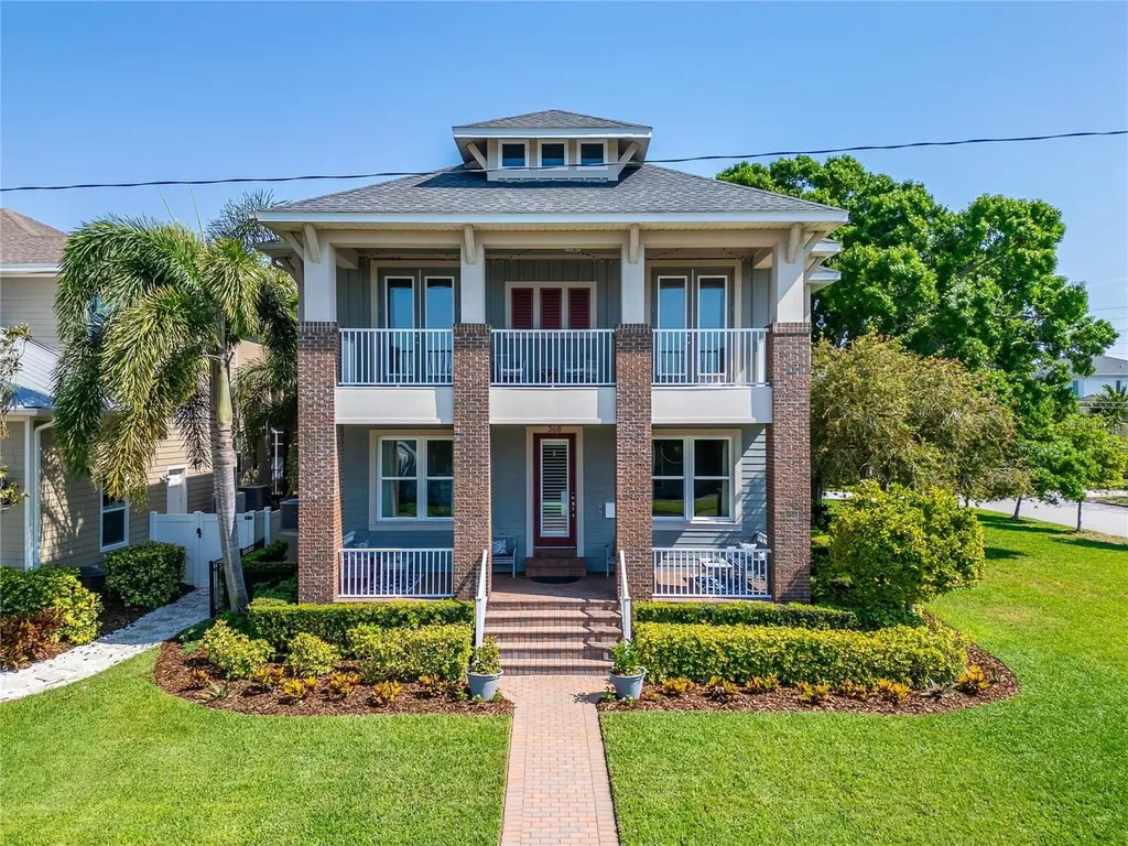 368 Rafael Boulevard NE St Petersburg FL 33704