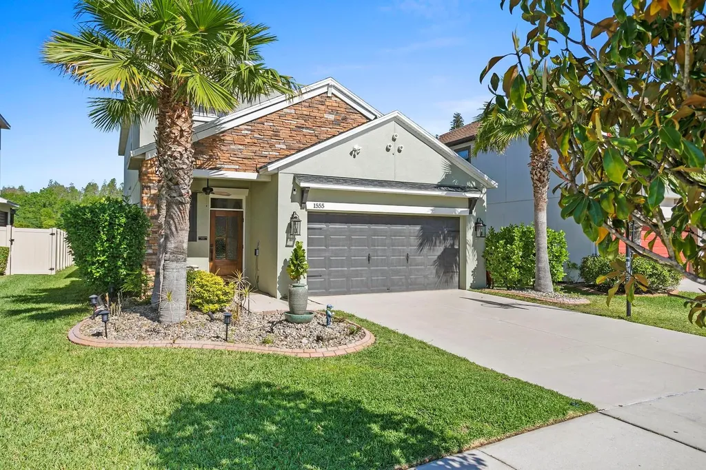 1555 Ludington Avenue Wesley Chapel FL 33543